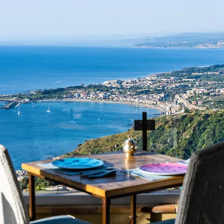 호텔 두칼레 타오르미나