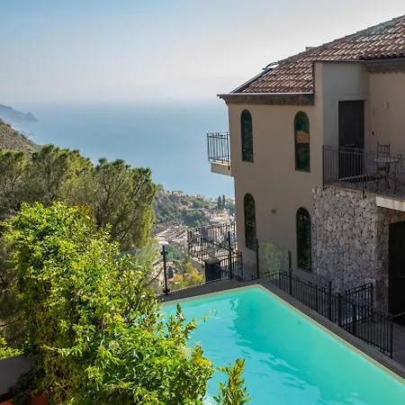 호텔 두칼레 타오르미나