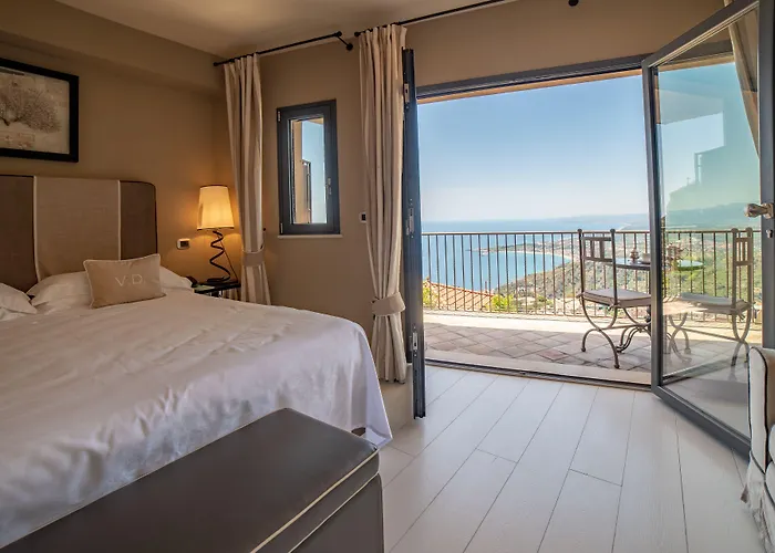 Отель Ducale 4*